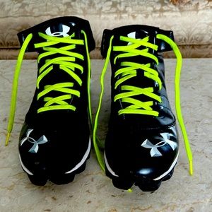 Under Armour “Armour Mound” Mens Cleats 9.5